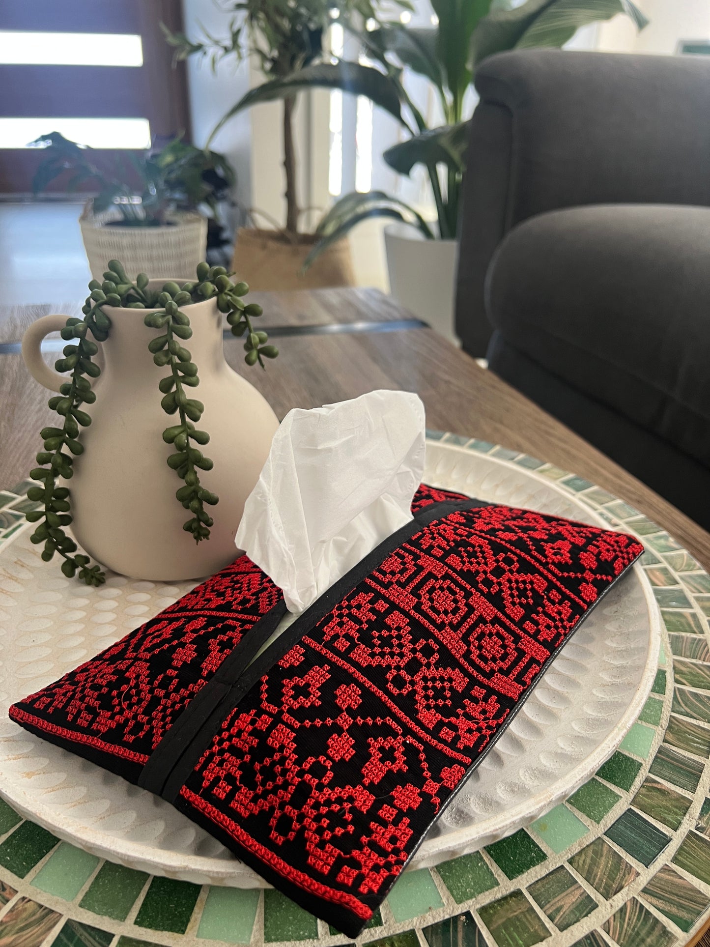 Tatreez Tissue Cover