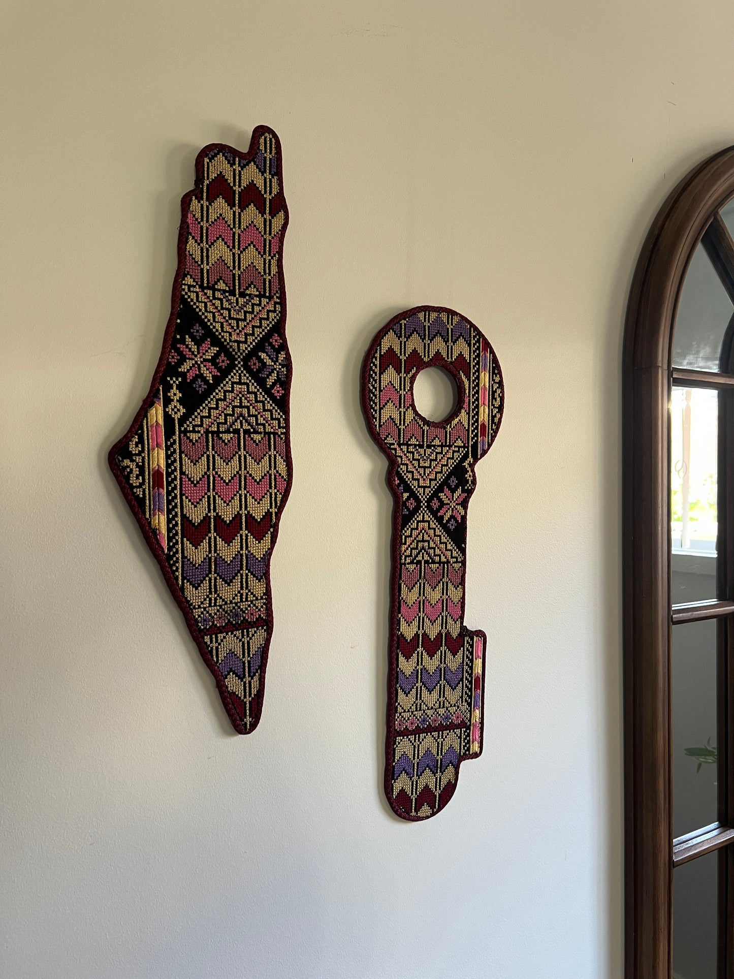 Palestine Map and Key Wall Decor